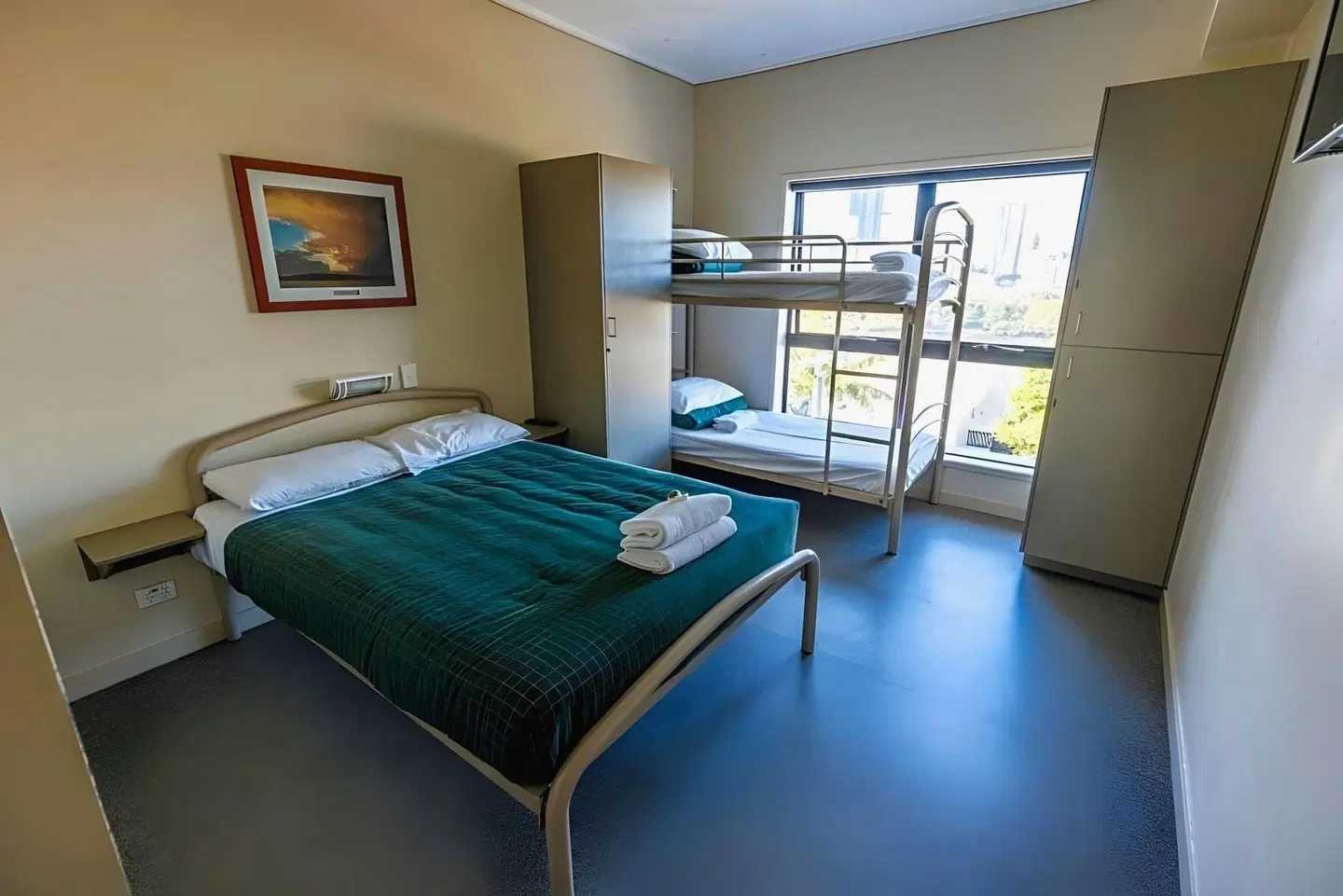 Brisbane City YHA ROOM_EXAMPLE