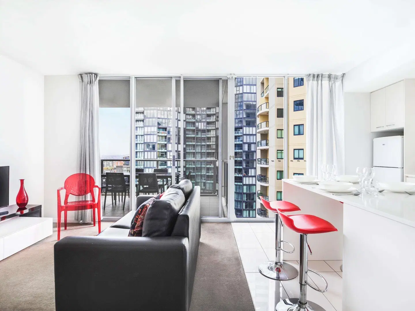 Mantra Midtown MODEL_IMPRESSION