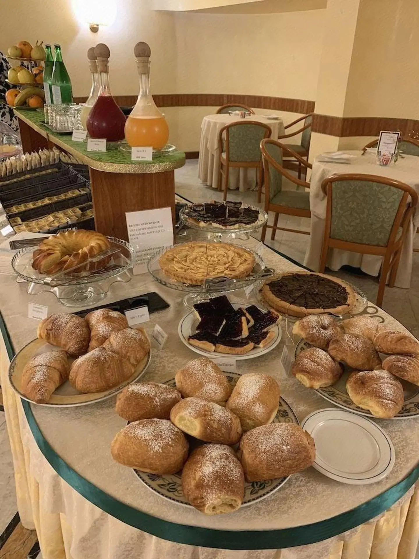 Savant Hotel Restaurant
