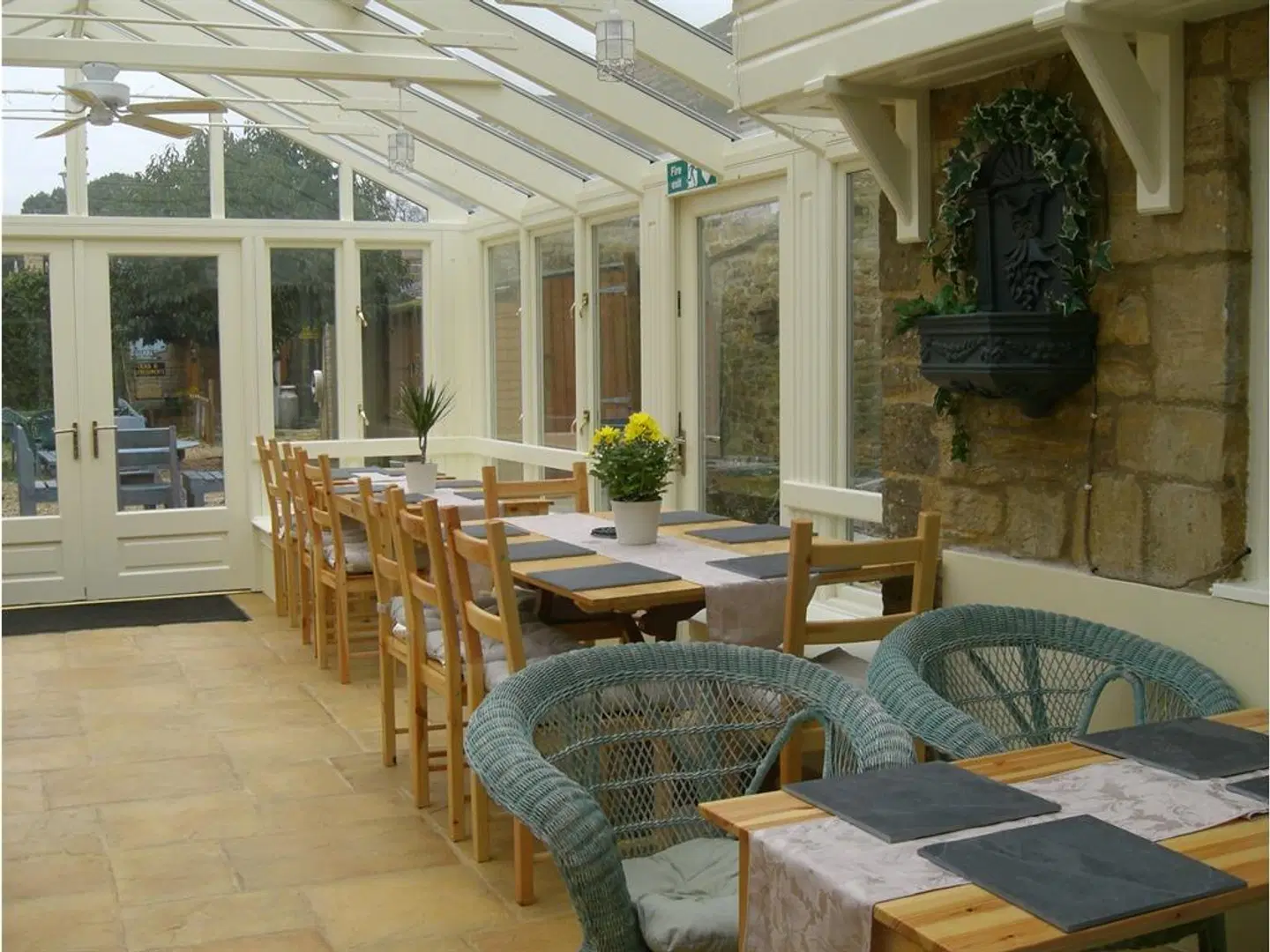 Montacute Country Tearooms B&B Restaurant