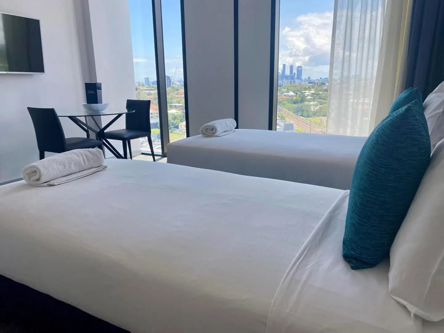 Essence Suites Taringa ROOM_EXAMPLE
