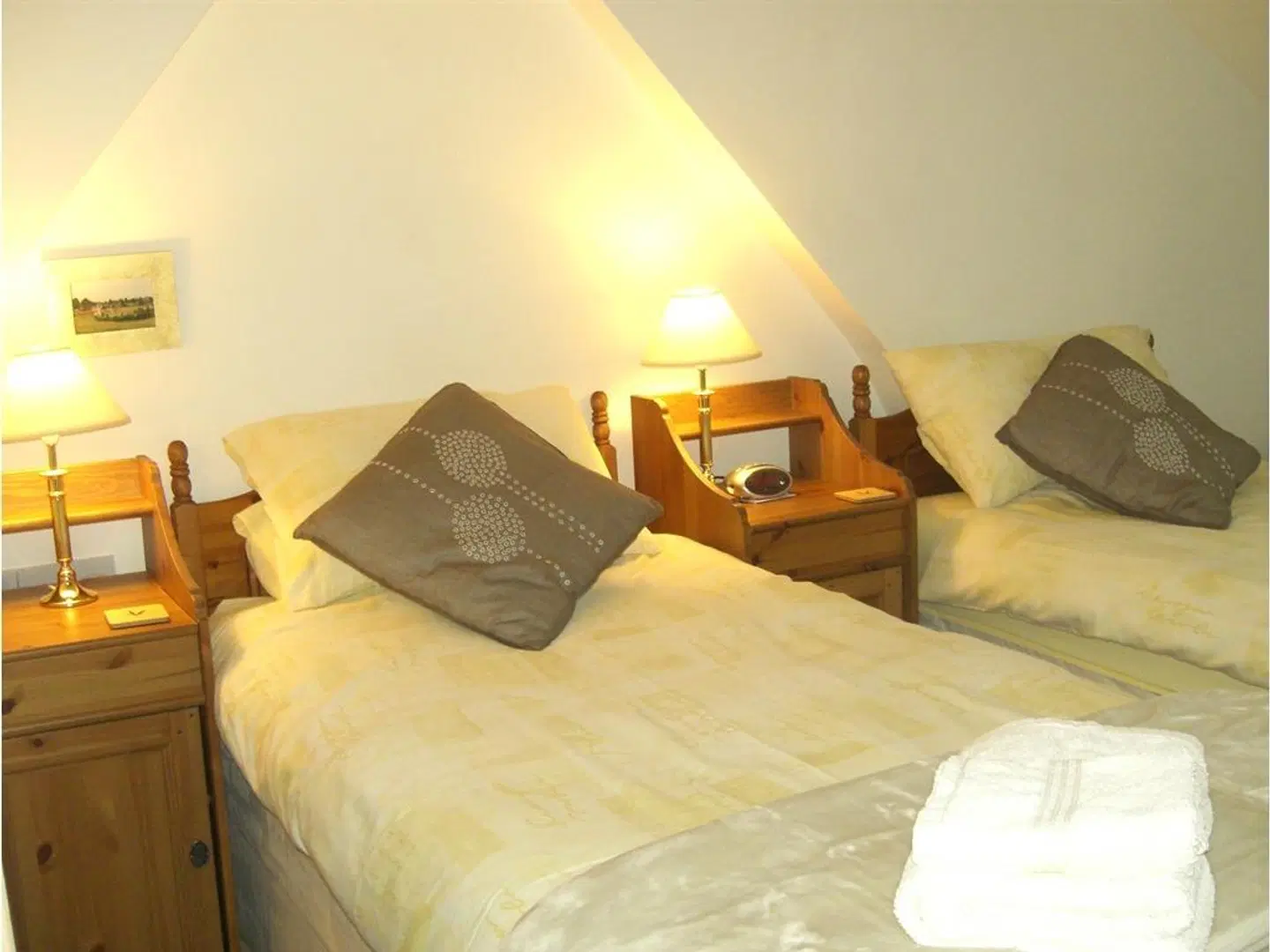 Montacute Country Tearooms B&B ROOM_EXAMPLE