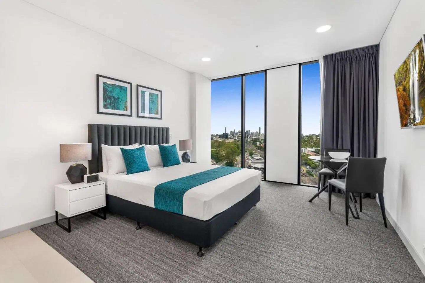 Essence Suites Taringa ROOM_EXAMPLE