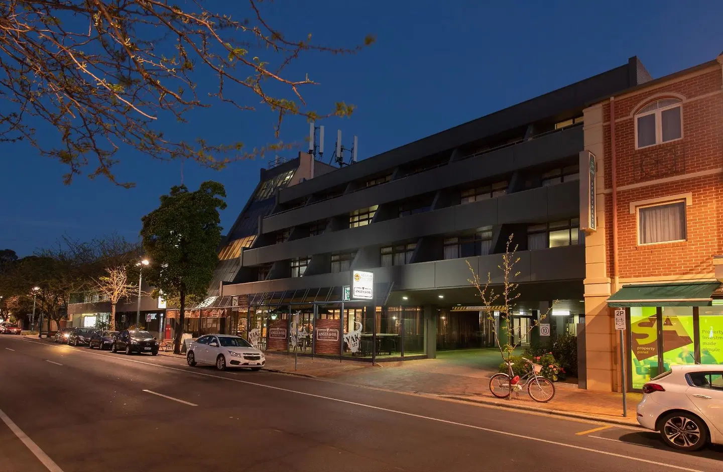 Mantra Meridien Adelaide EXTERIOR