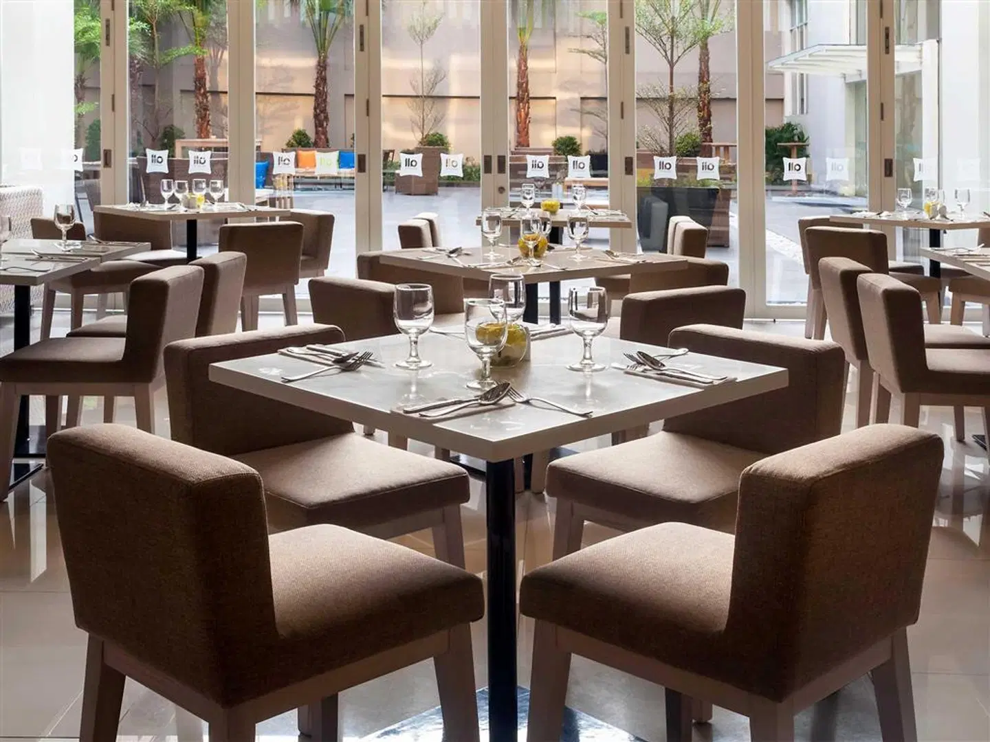 Hotel all seasons Jakarta Gajah Mada Restaurant