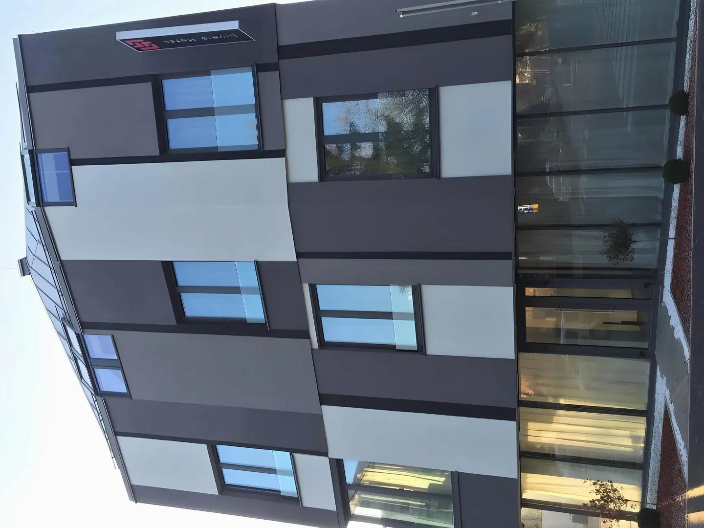 Livris Hotel MODEL_IMPRESSION