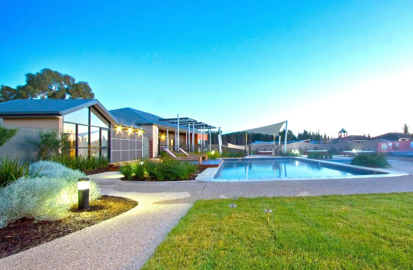 Club Wyndham Seven Mile Beach, Trademark Collection EXTERIOR
