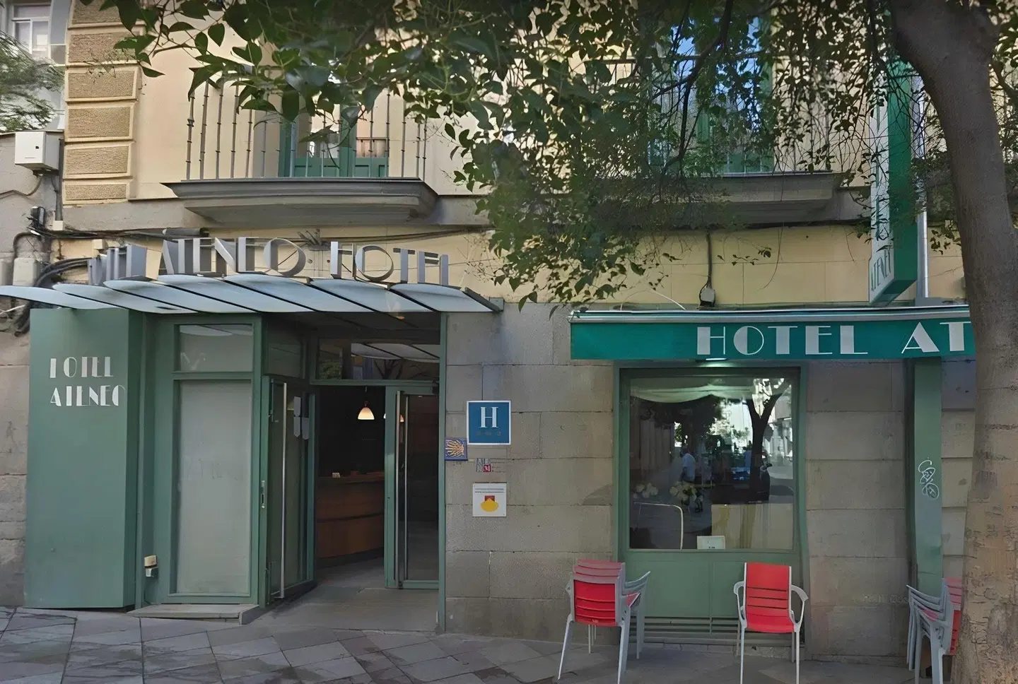 Hotel Ateneo EXTERIOR