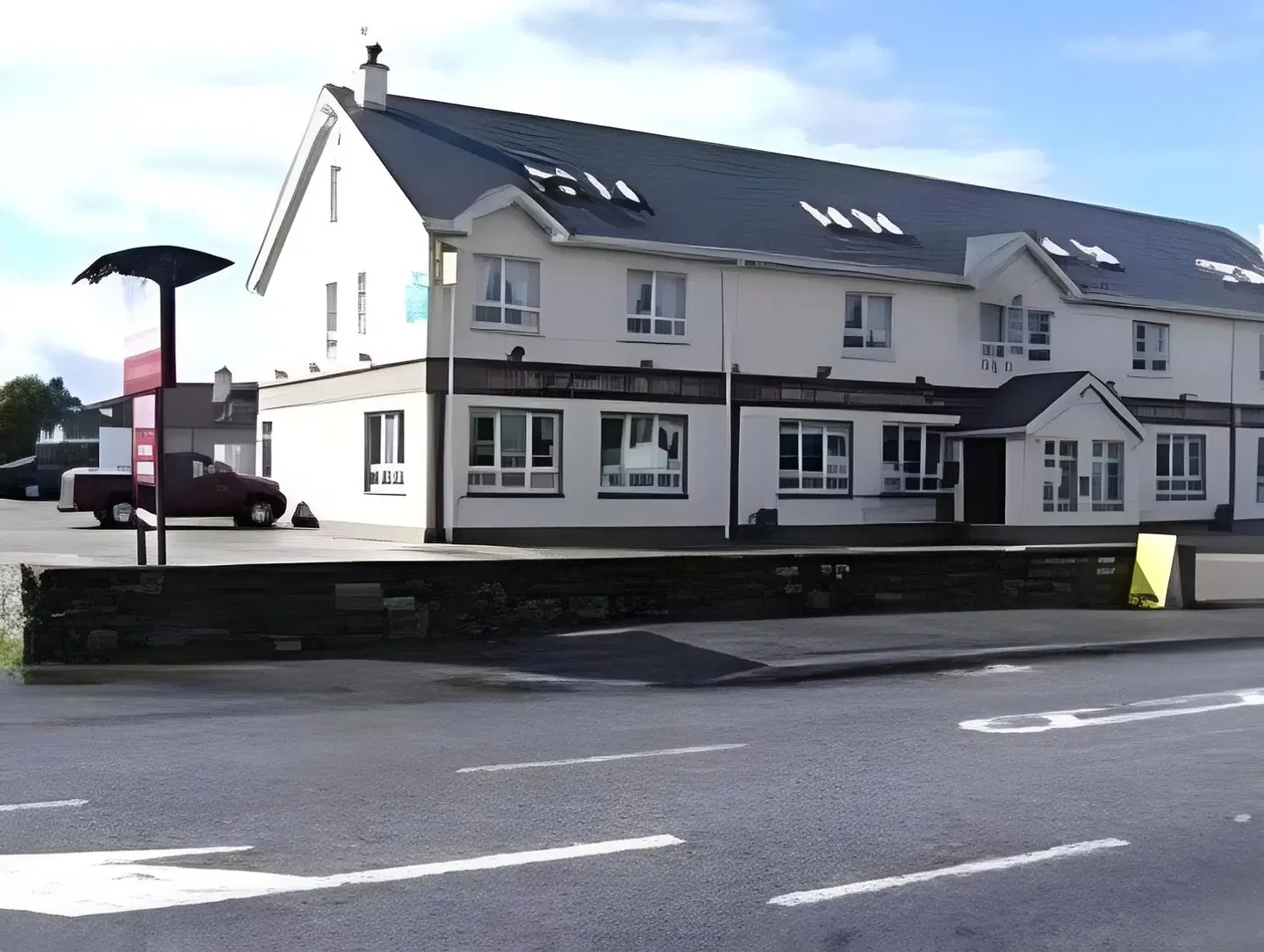 The Frontier Hotel EXTERIOR