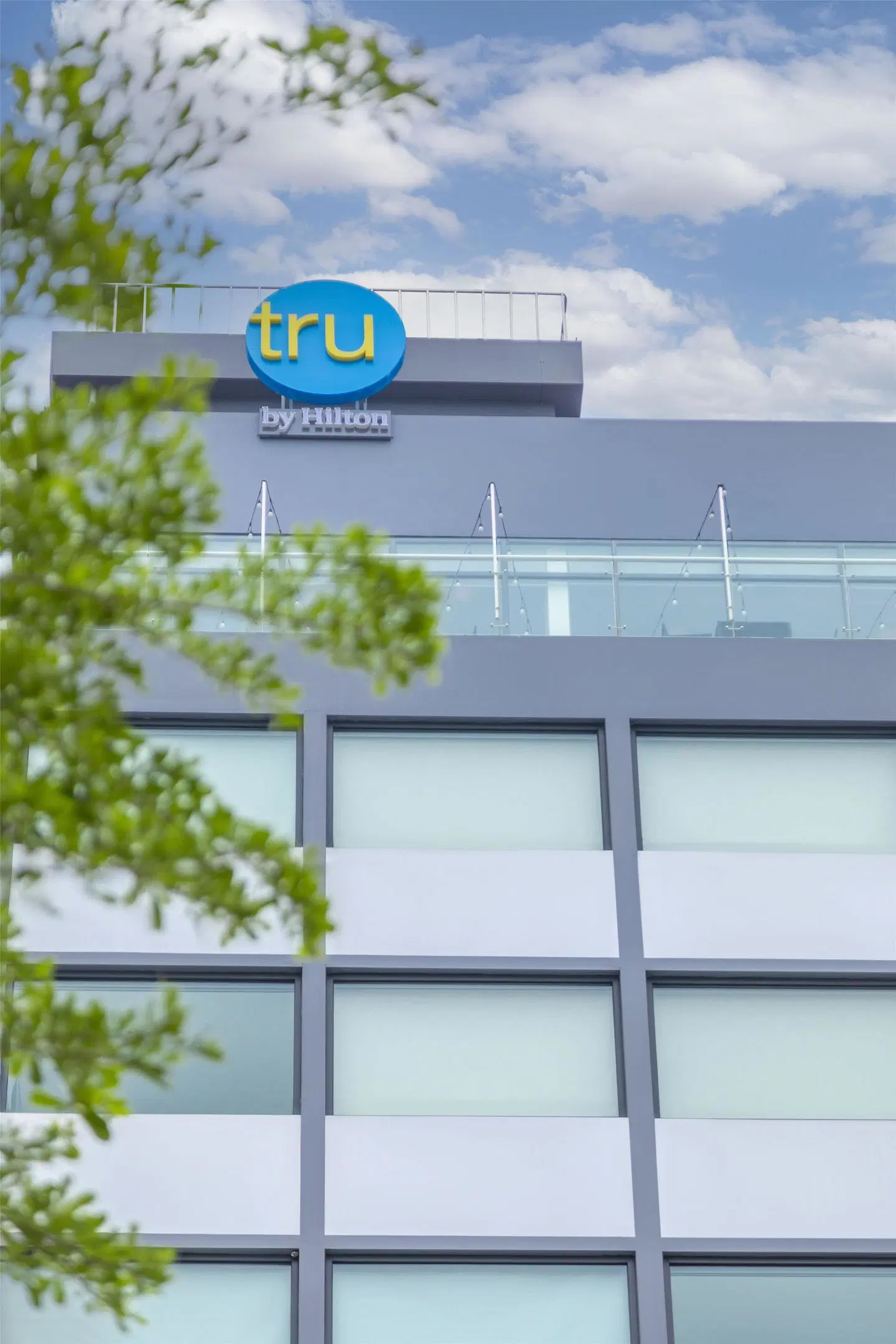 Tru by Hilton Ha Long Hon Gai Centre EXTERIOR