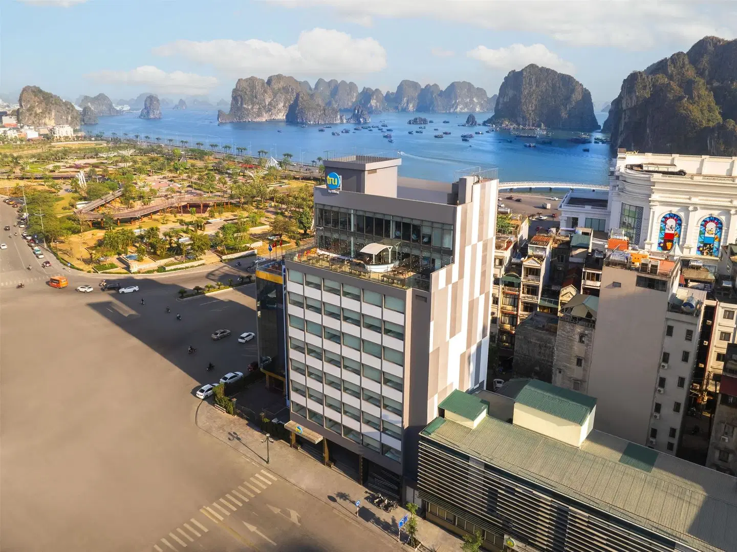Tru by Hilton Ha Long Hon Gai Centre LANDSCAPE