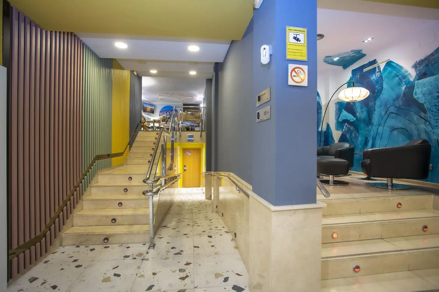 Casual Colours Barcelona LOUNGE_LOBBY