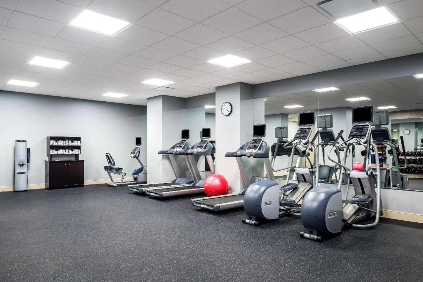 Homewood Suites by Hilton Miami Dolphin Mall SPORTS_AND_LEISURE