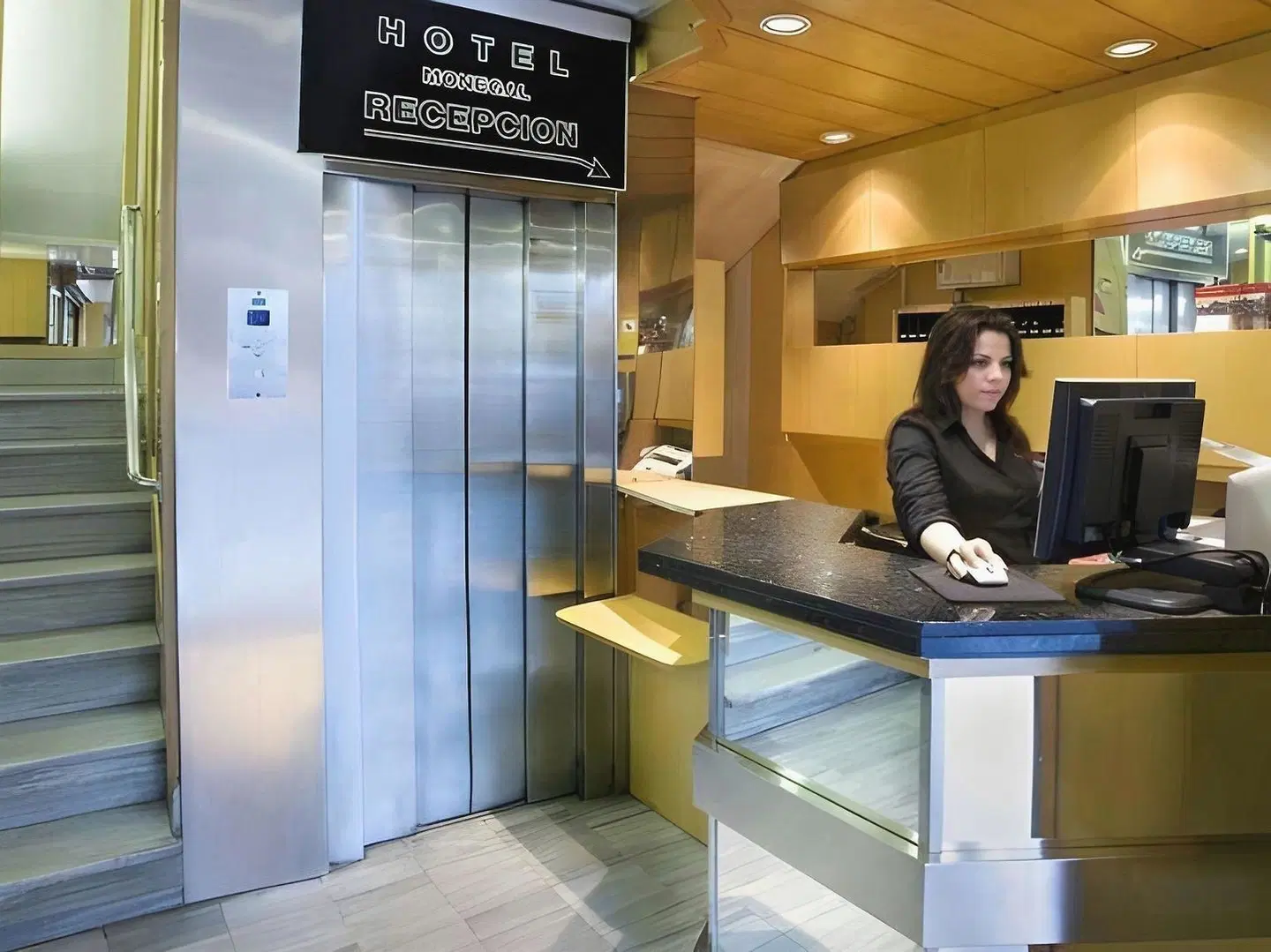 Hotel Monegal LOUNGE_LOBBY