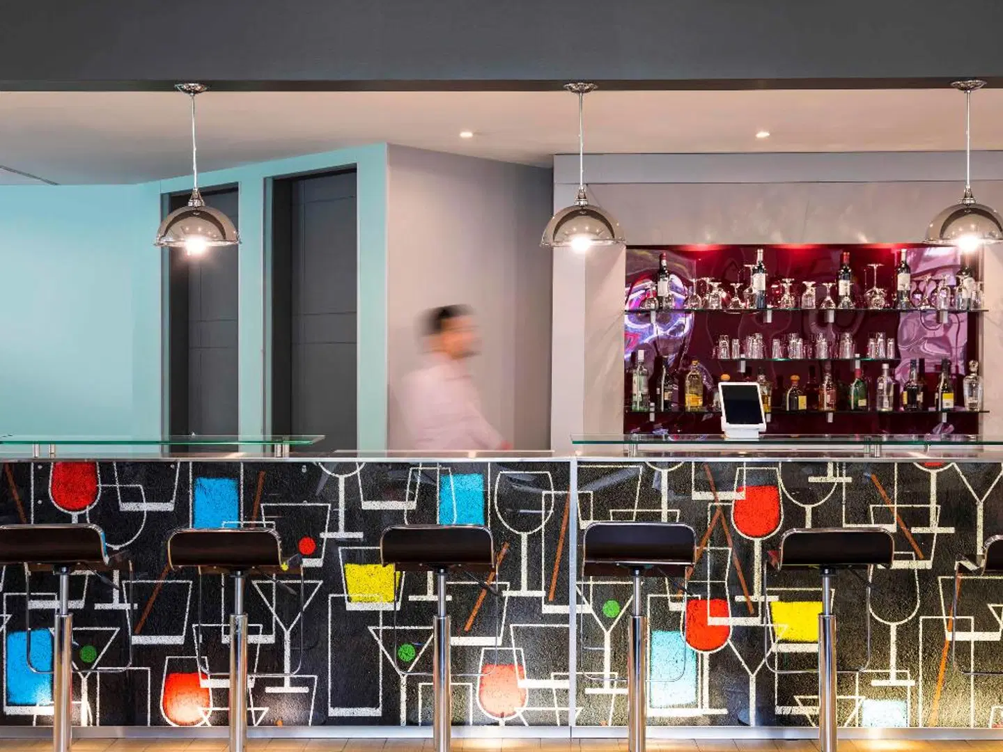 ibis Monterrey Valle Bar