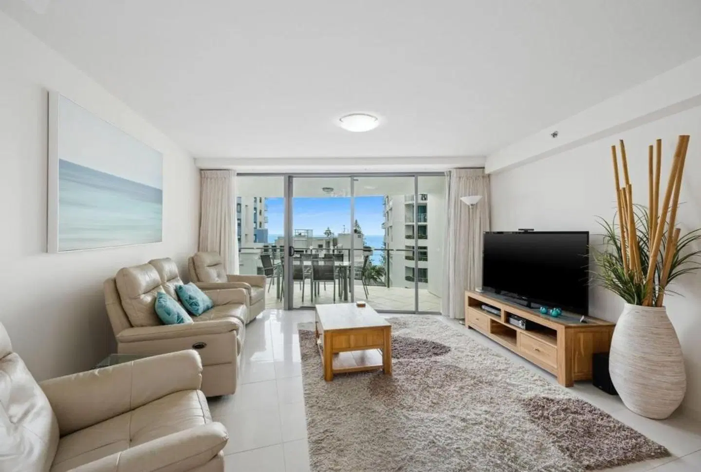 Cilento Mooloolaba ROOM_EXAMPLE