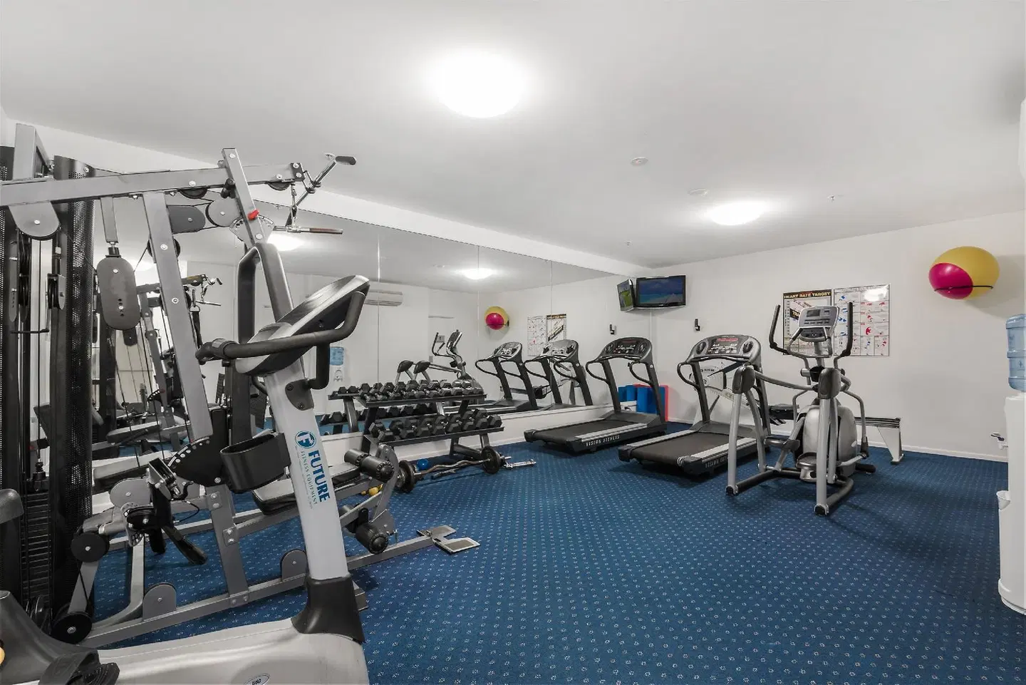Seamark on First SPORTS_AND_LEISURE