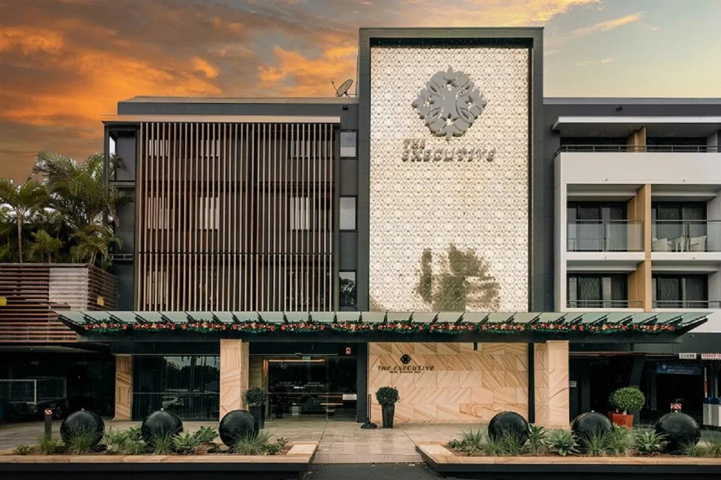 The Executive Inn, Newcastle EXTERIOR