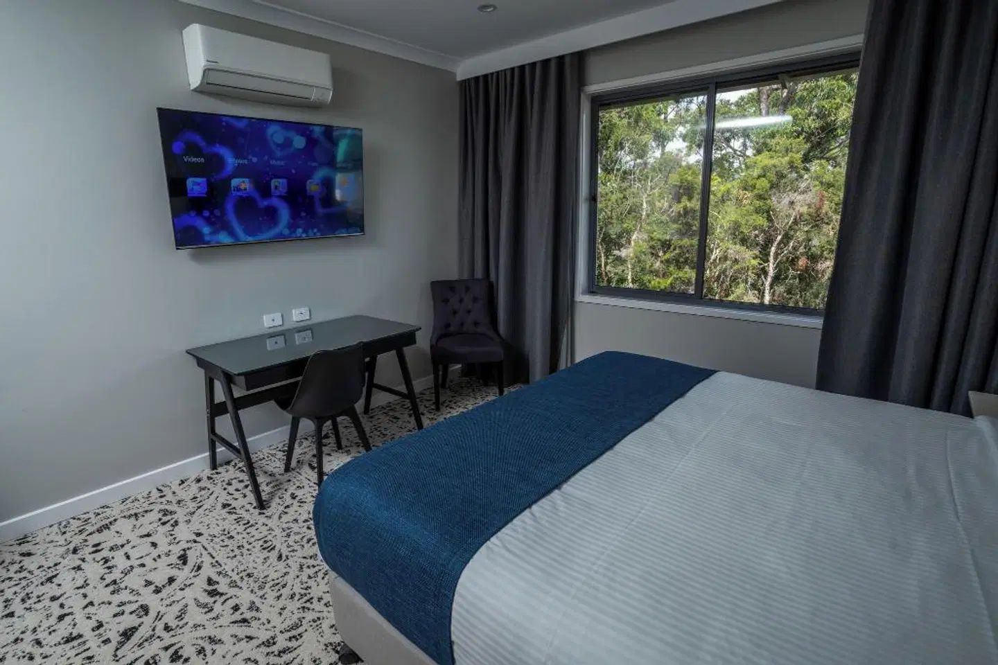 Warners at the Bay Motel ROOM_EXAMPLE
