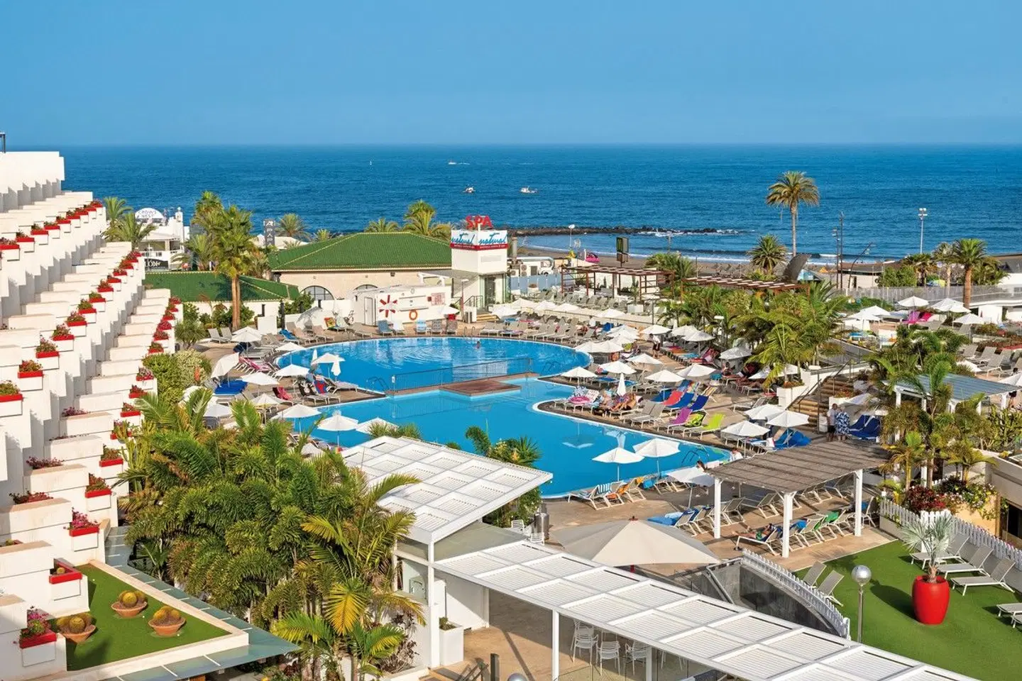 Alexandre Hotel Gala OUTDOOR_POOL