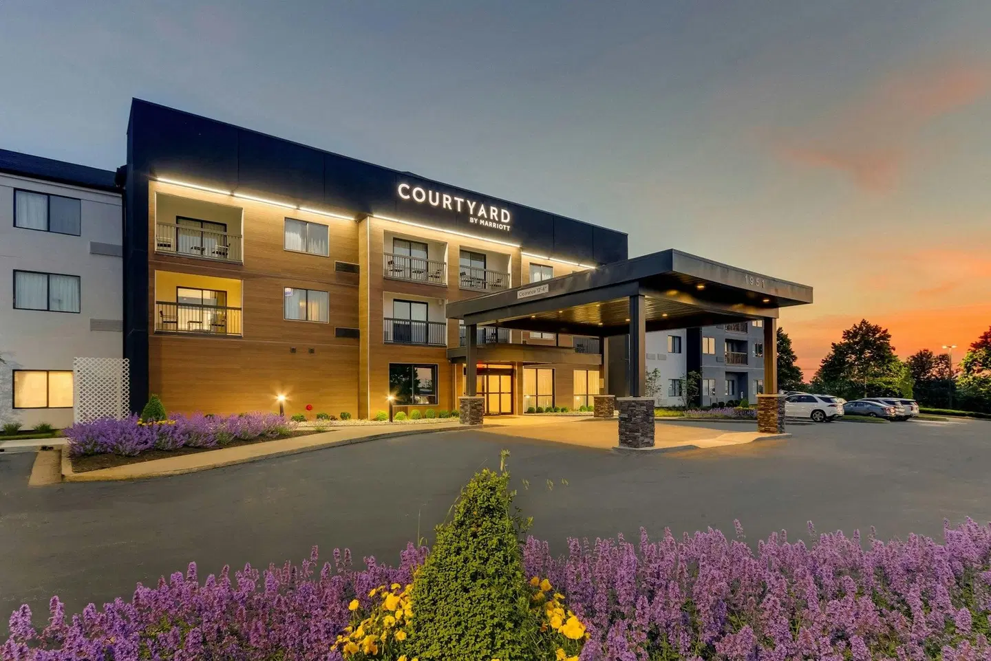 Courtyard by Marriott Lexington South/Hamburg Place EXTERIOR
