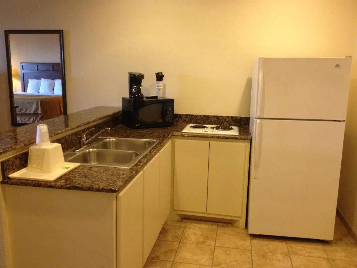 Best Western Lockhart Hotel & Suites ROOM_EXAMPLE