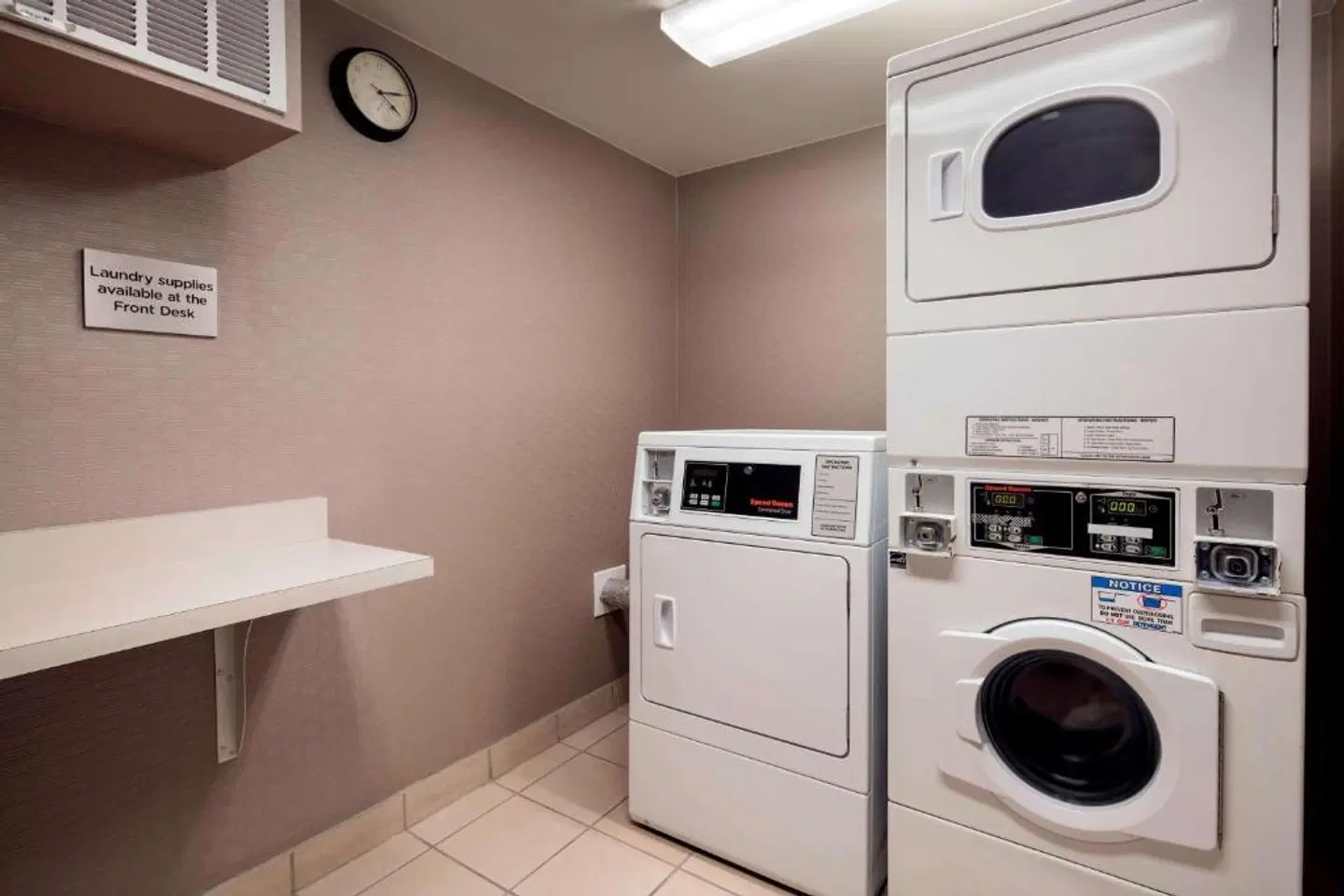 Sonesta Select Los Angeles Torrance South Bay Badezimmer