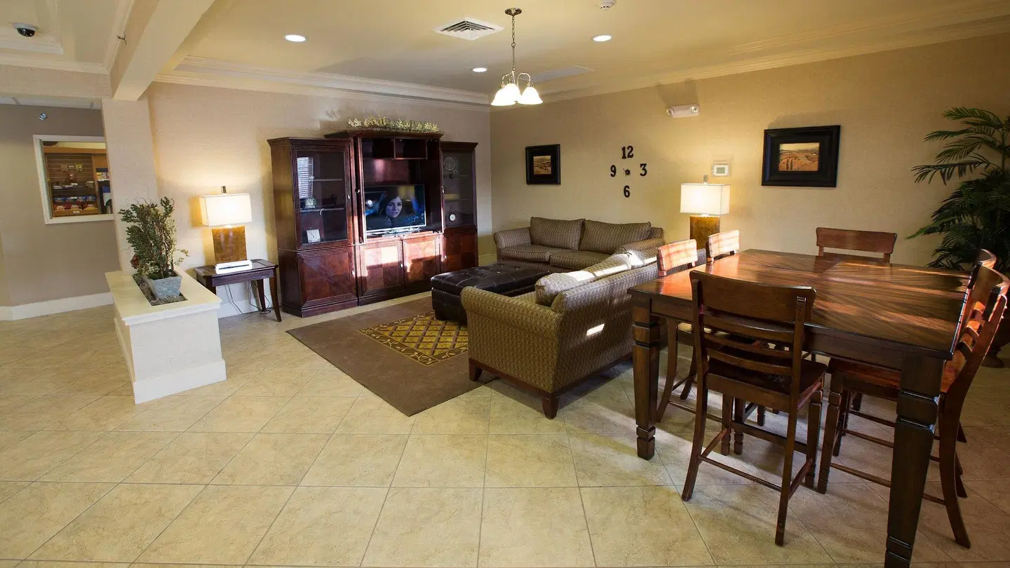Candlewood Suites Springfield by IHG LOUNGE_LOBBY