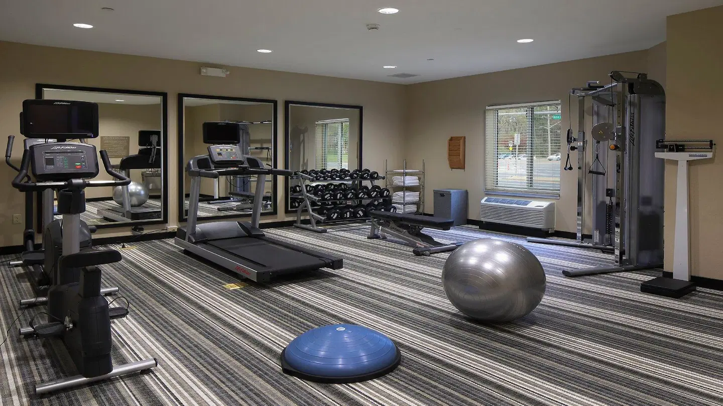 Candlewood Suites Newark South - University Area by IHG SPORTS_AND_LEISURE