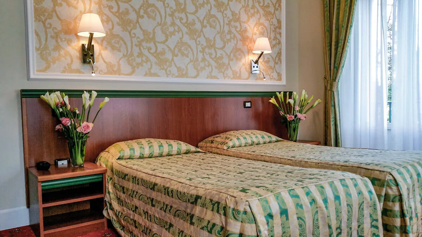 Flora ROOM_EXAMPLE