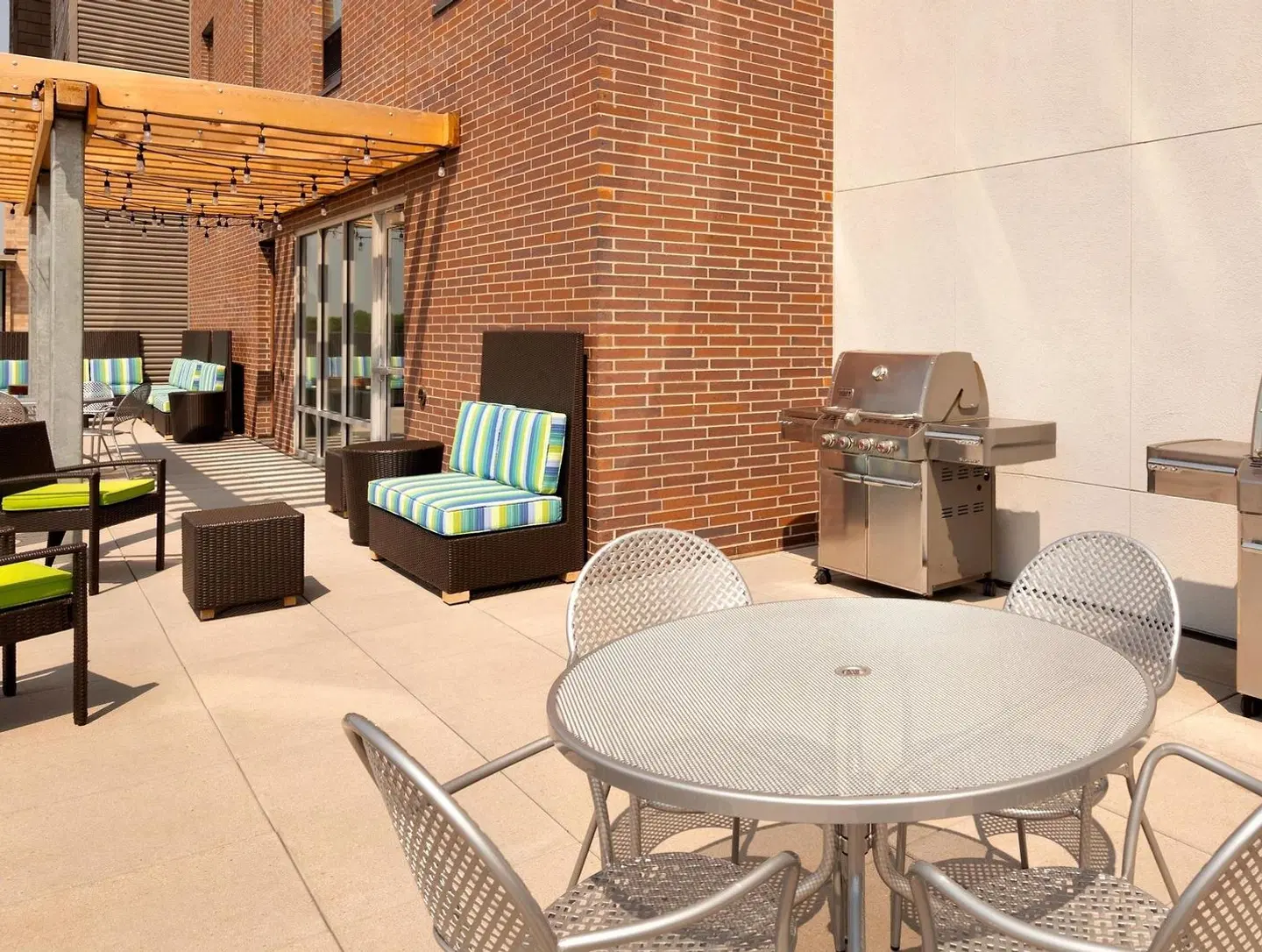 Home2 Suites by Hilton Minneapolis Bloomington Terrasse