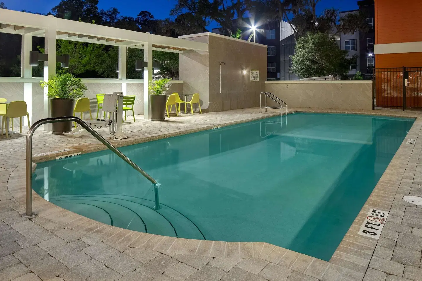 Home2 Suites by Hilton Gainesville OUTDOOR_POOL