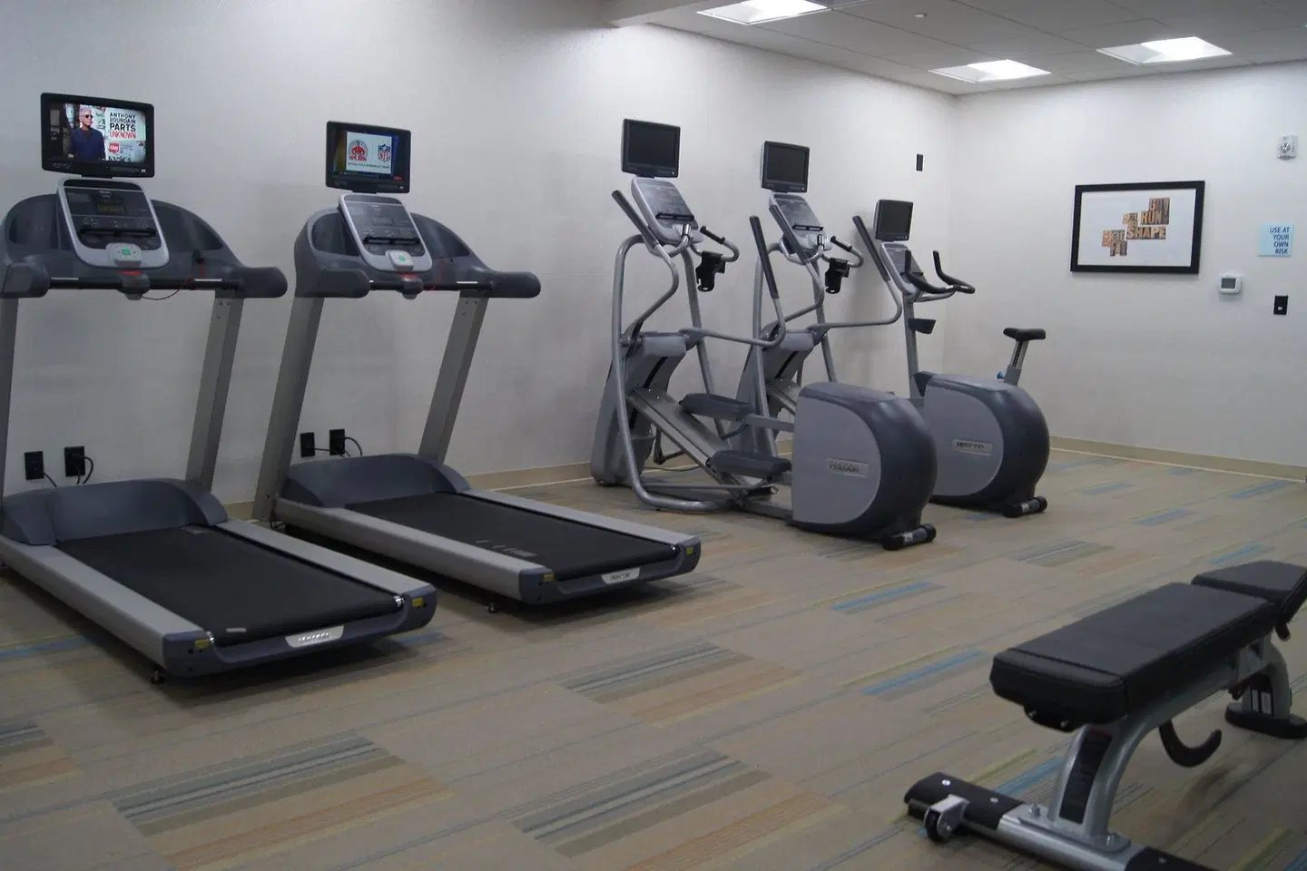 Holiday Inn Express & Suites Round Rock - Austin N by IHG SPORTS_AND_LEISURE