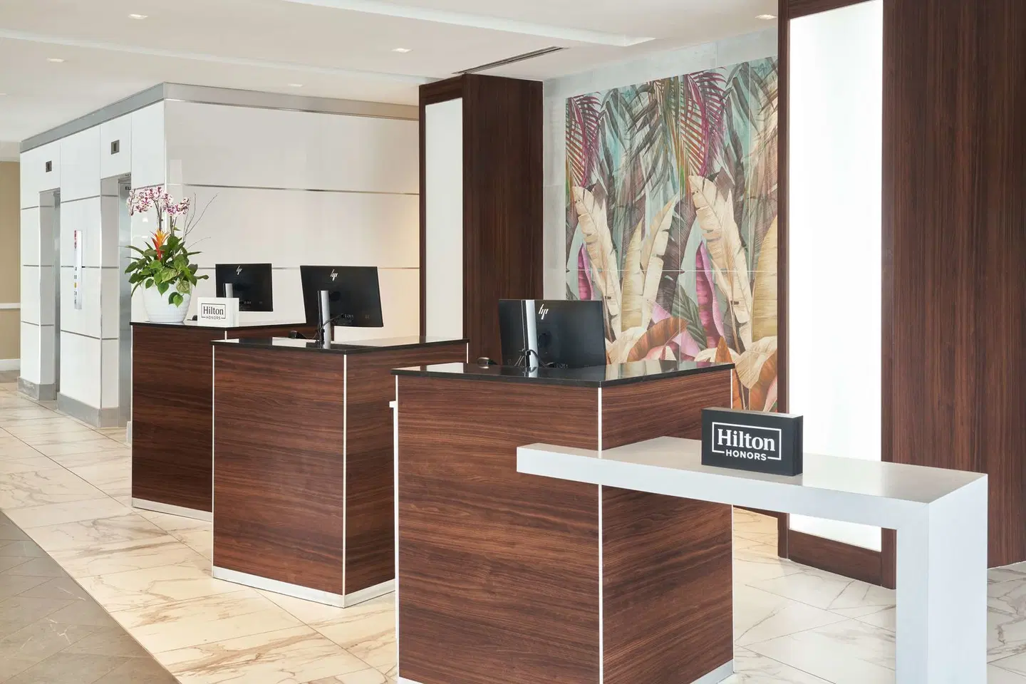 Holiday Inn Miami North - I-95 by IHG LOUNGE_LOBBY