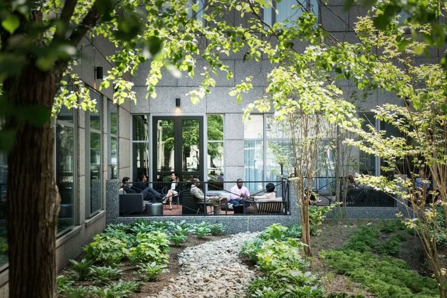 The Logan Philadelphia, Curio Collection by Hilton EXTERIOR