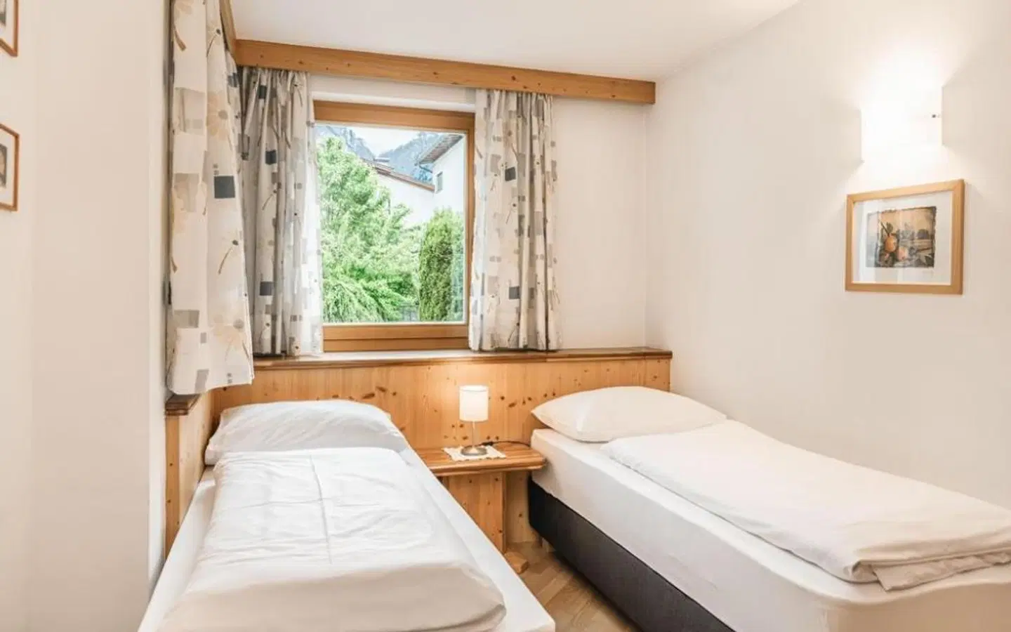 Scherlin Apartments ROOM_EXAMPLE