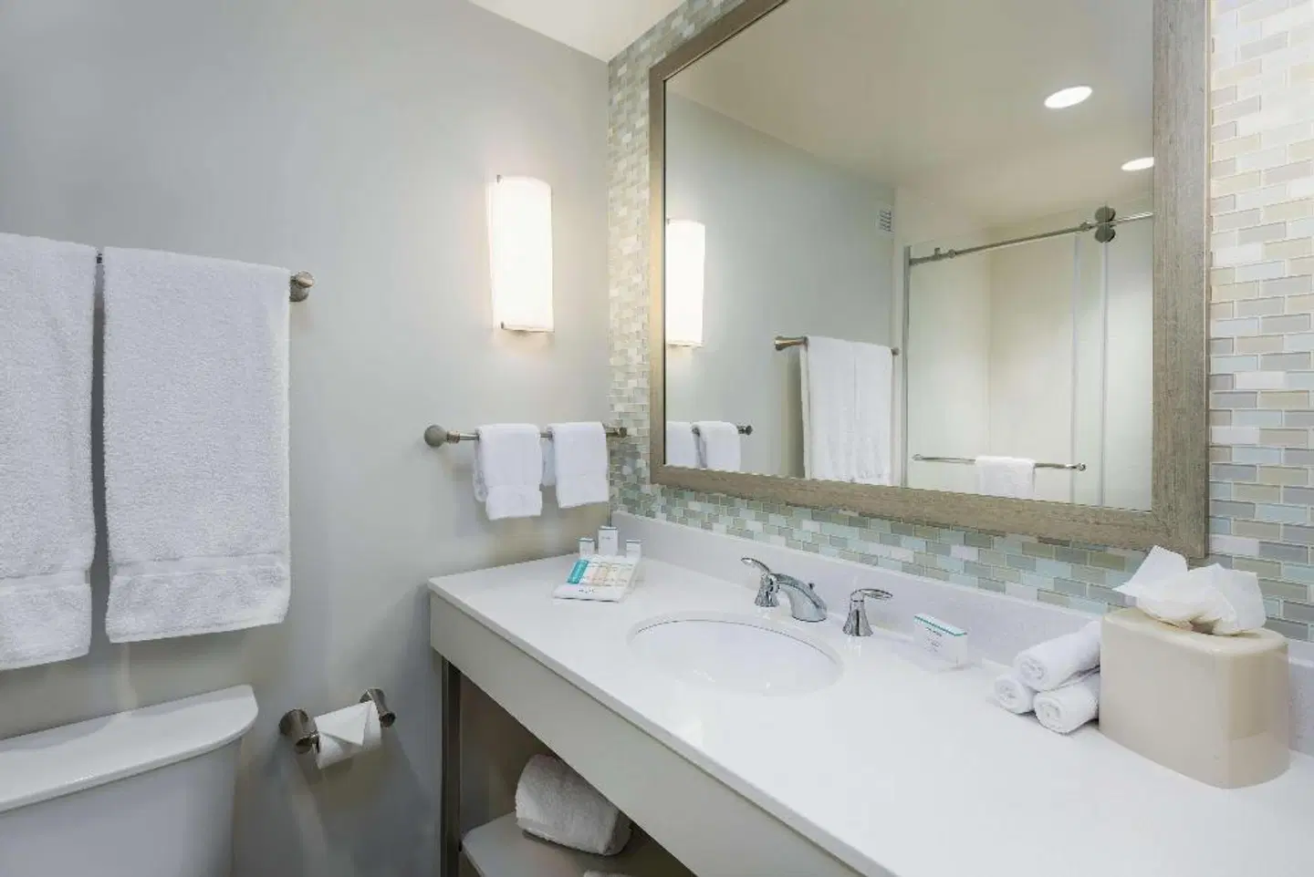 Hilton Garden Inn Miami Dolphin Mall Badezimmer