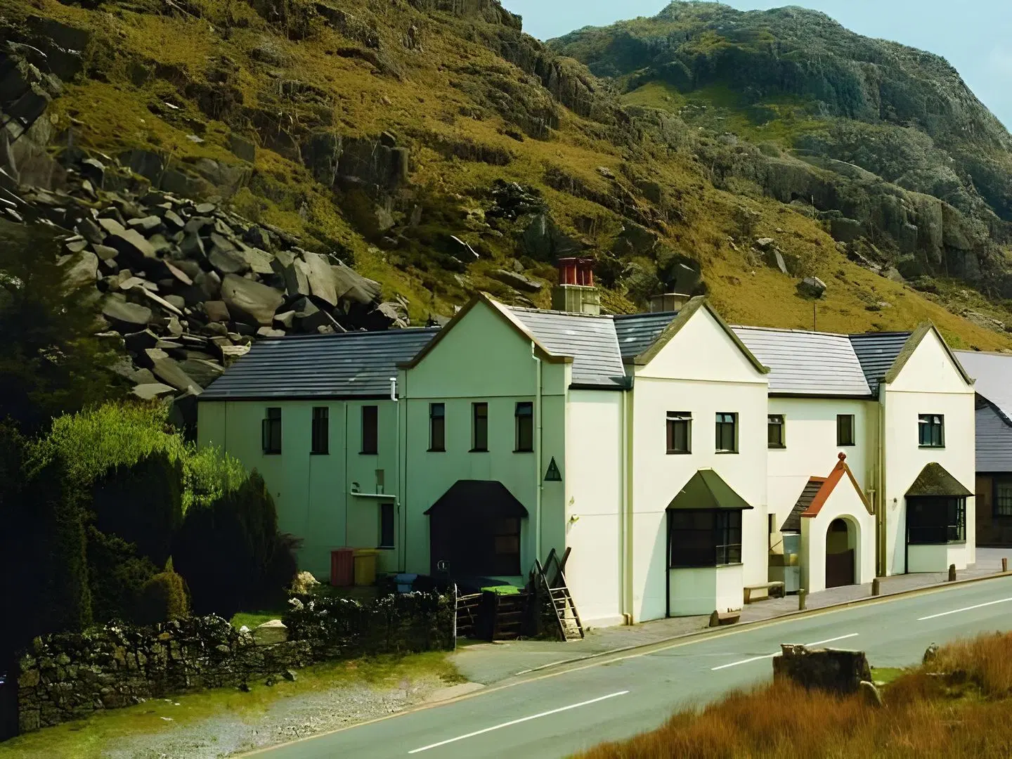 YHA Snowdon Pen-y-Pass EXTERIOR