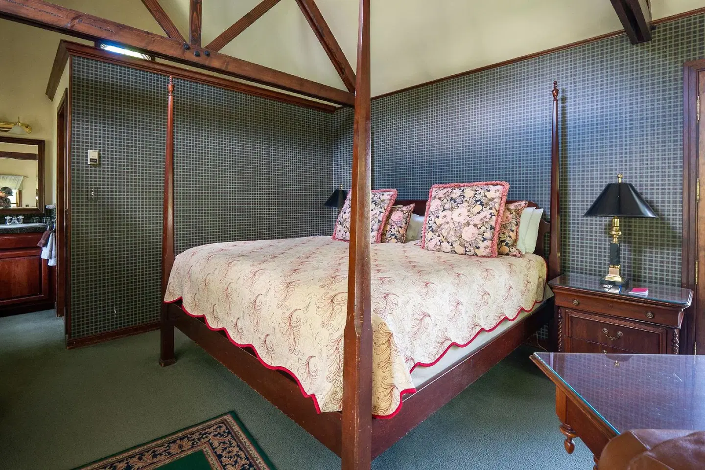 Apple Orchard Inn ROOM_EXAMPLE