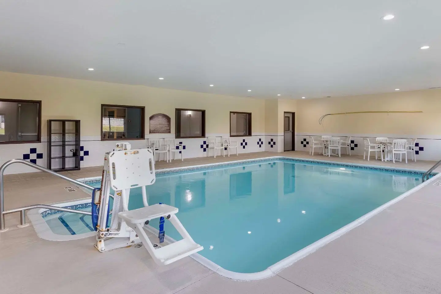 Comfort Inn & Suites Hallenbad