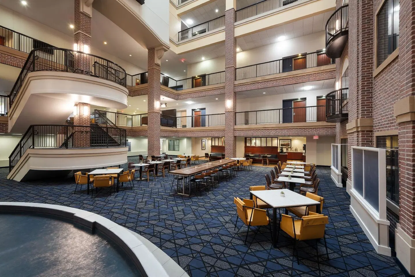 Courtyard by Marriott Wichita at Old Town Restaurant