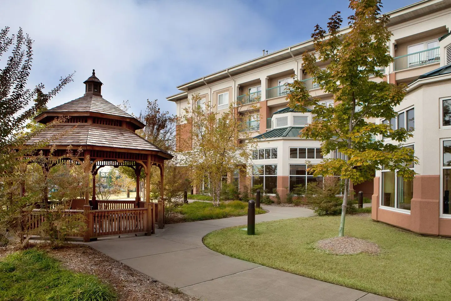 Courtyard by Marriott Fort Smith Downtown EXTERIOR