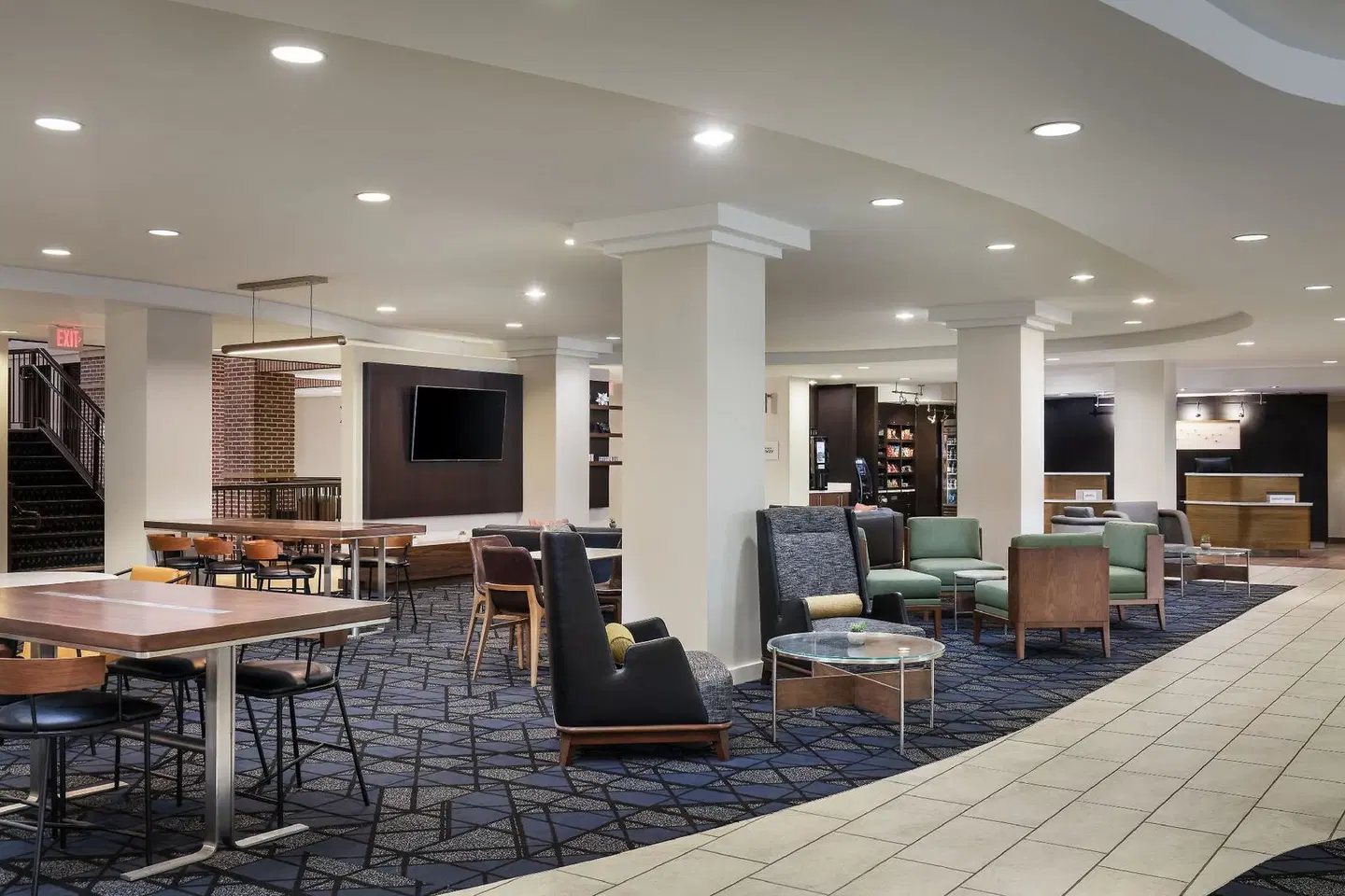 Courtyard by Marriott Wichita at Old Town Bar