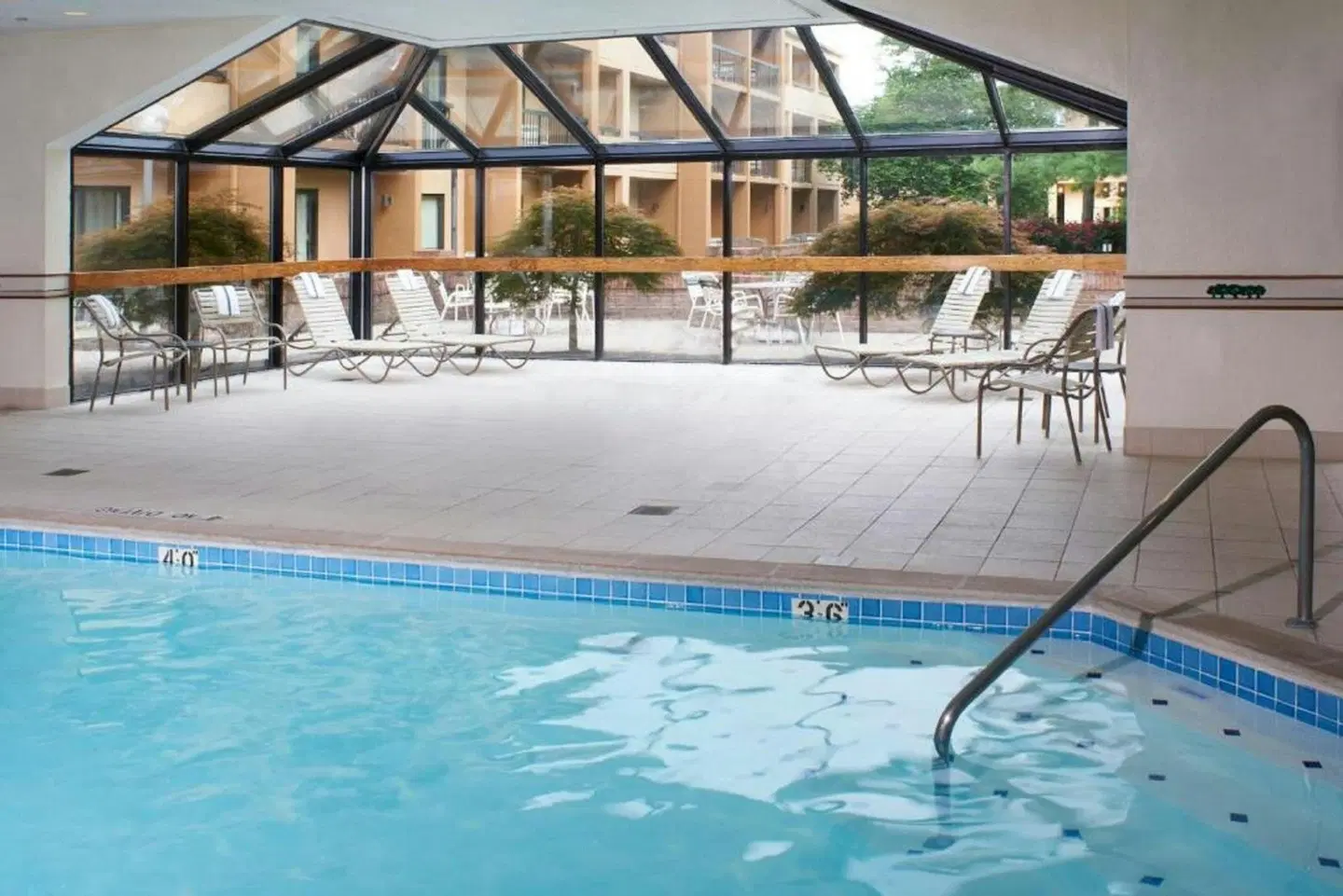 Courtyard by Marriott Lexington North Hallenbad