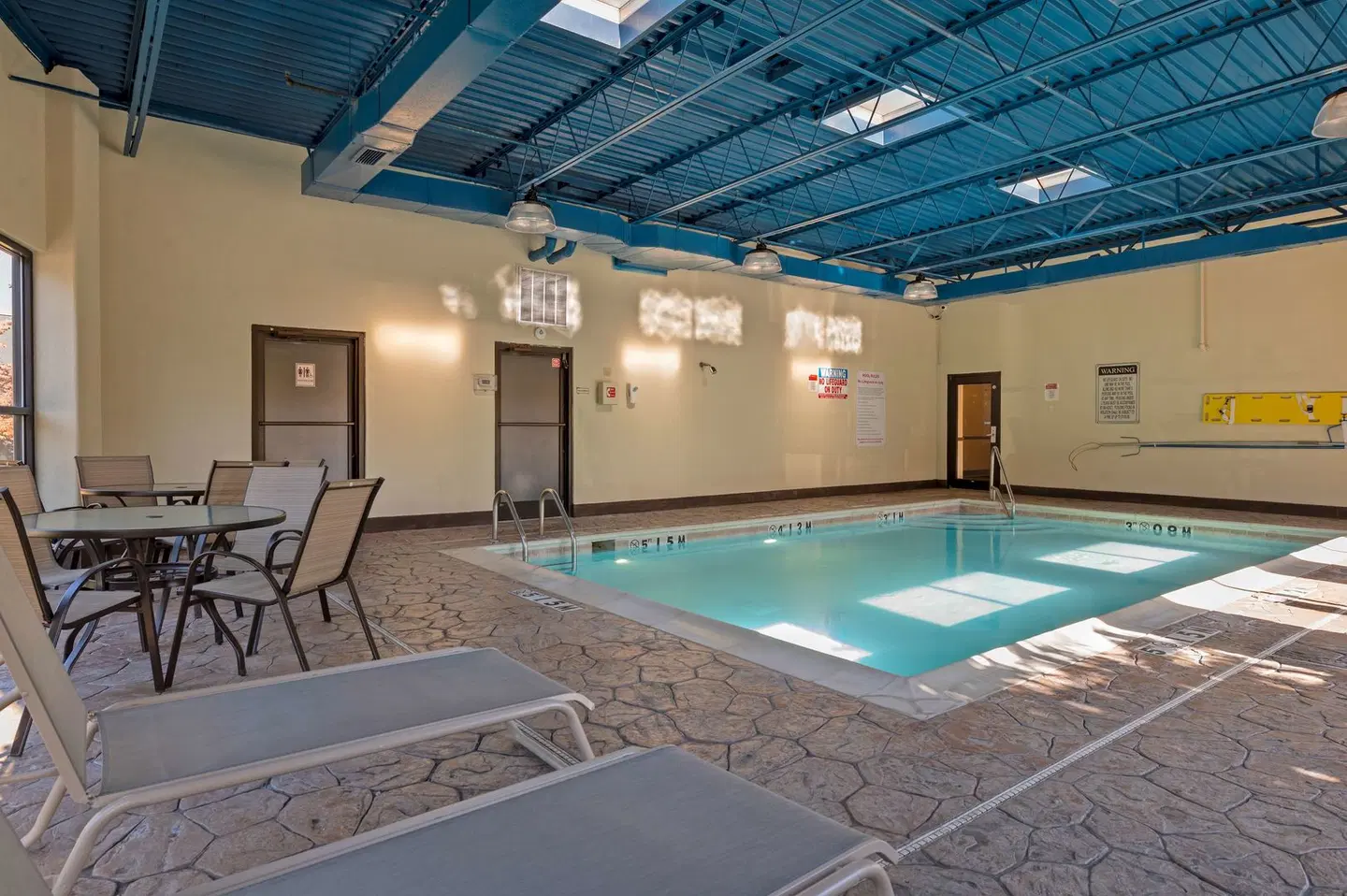 Best Western Louisville East Hallenbad