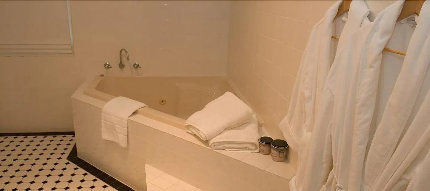The Customs House B & B HEALTH_BEAUTY