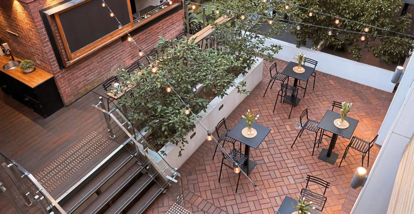 Kennigo Hotel Brisbane Terrasse