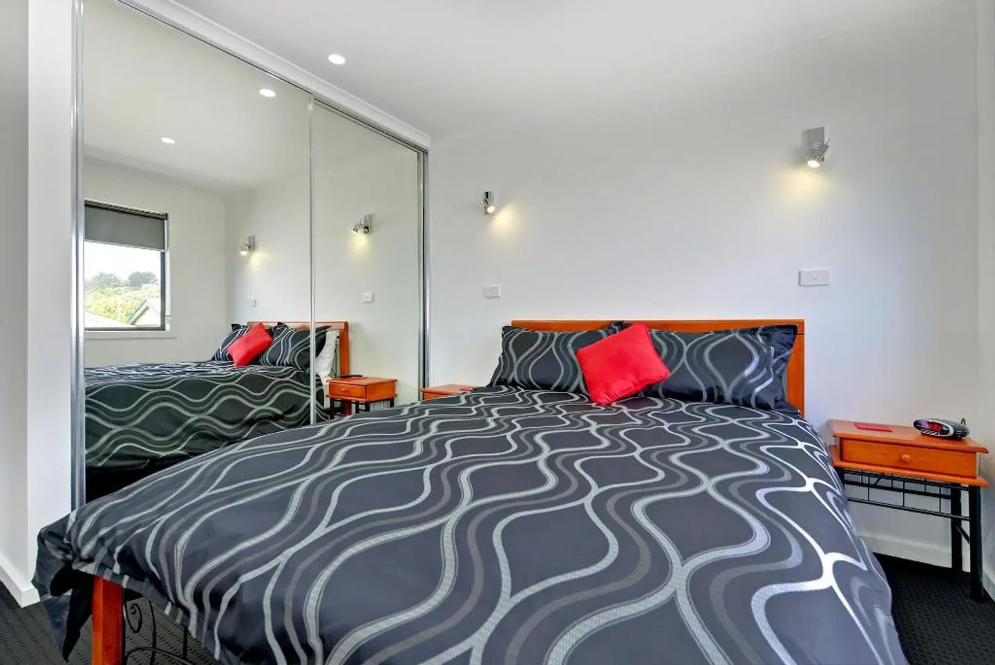 Burnie by the Bay Apartments ROOM_EXAMPLE