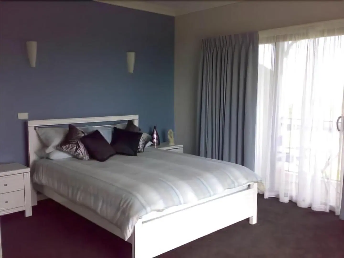 Swan Lake Guest House ROOM_EXAMPLE