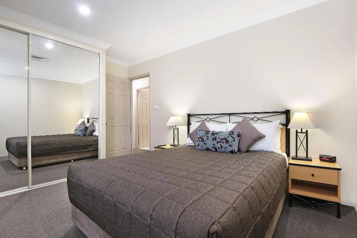 Wollongong Serviced Apartments ROOM_EXAMPLE